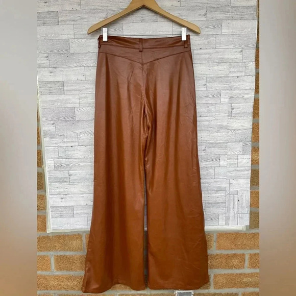 Enza Costa
Vegan Leather Wide Leg Pants size 27 tall - Picture 9 of 17